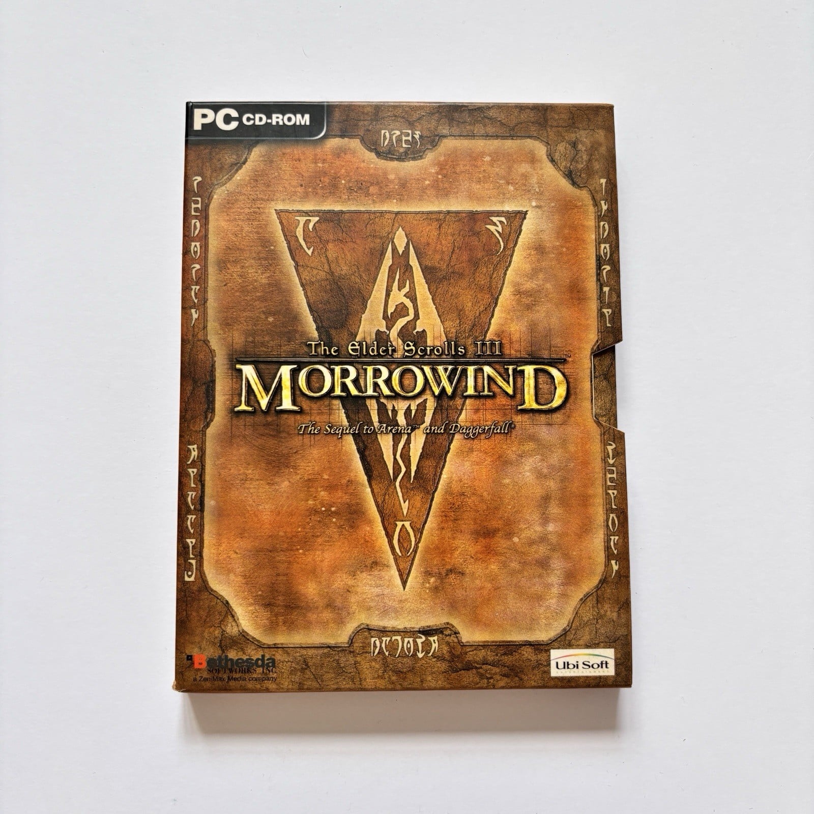 The Elder Scrolls 3: MORROWIND - PC CD-ROM Game + Manual